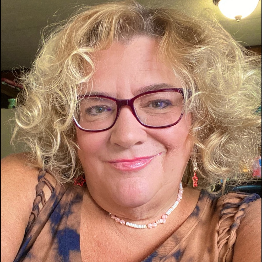 Meet your Posher, Jacquelyn